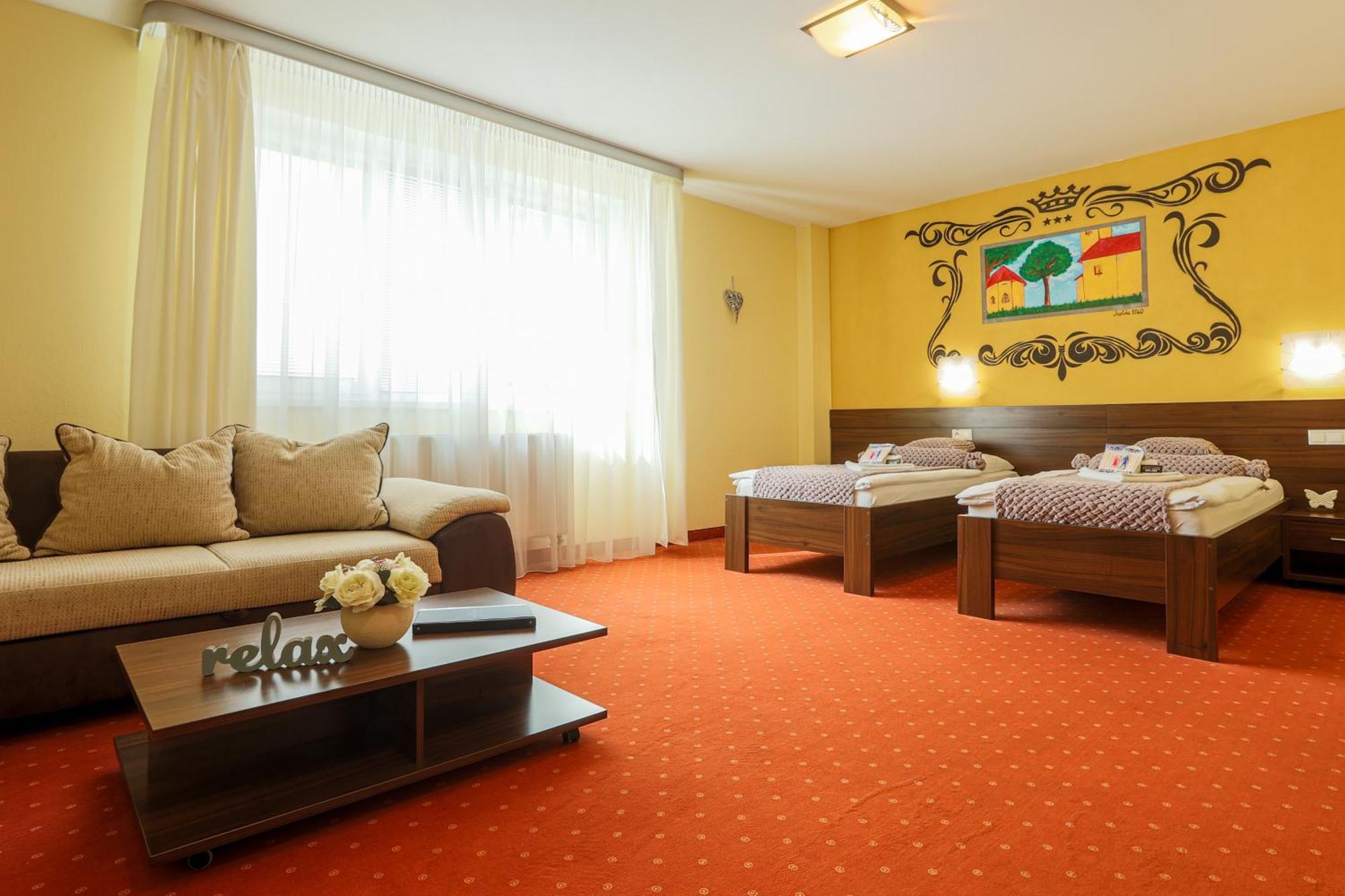 Grand Hotel Senica Exterior foto
